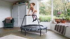 EXIT TOYS Exit Tiggy Junior Trampoline Met Beugel - Ø 140 Cm - Zwart -Buitentuinwinkel 675 1200 exit 10 00 75 00 int 6