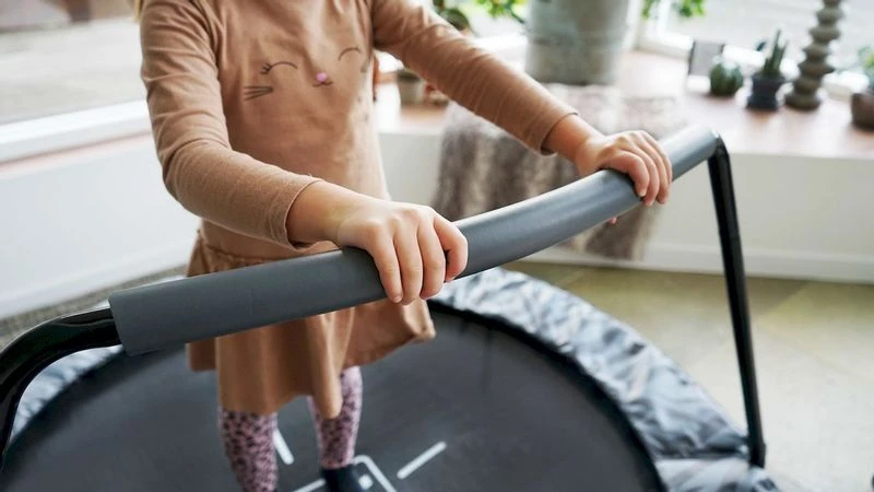 EXIT TOYS Exit Tiggy Junior Trampoline Met Beugel - Ø 140 Cm - Groen 7 EXIT TOYS Exit Tiggy Junior Trampoline Met Beugel - Ø 140 Cm - Groen - Afbeelding 5