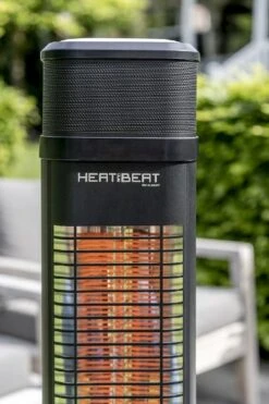 Eurom Heat And Beat Tower Terrasverwarmer -Buitentuinwinkel 900 600 8713415334562 heat and beat tower sfeer 6