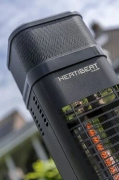 Eurom Heat And Beat Tower Terrasverwarmer -Buitentuinwinkel 900 600 8713415334562 heat and beat tower sfeer 7