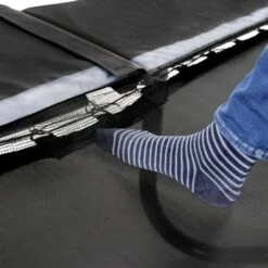 EXIT TOYS Exit PeakPro Trampoline Met Net En Ladder - 519 X 305 Cm - Zwart 26 EXIT TOYS Exit PeakPro Trampoline Met Net En Ladder - 519 X 305 Cm - Zwart -Buitentuinwinkel exit peakpro trampoline met net en ladder 519 x 305 cm zwart 14